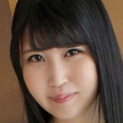 雫まう