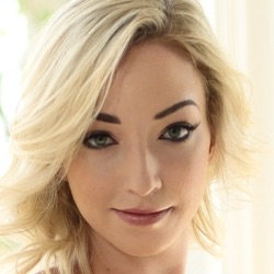 Zoe Parker