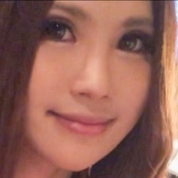 澤村レイナ