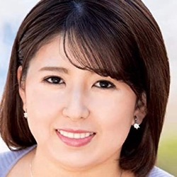 中谷つかさ
