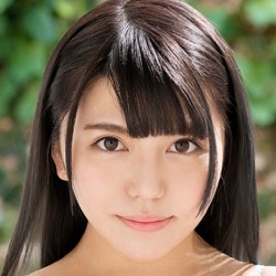 月野セリナ
