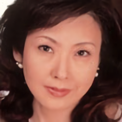 黒咲瞳