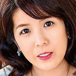 高村友佳子