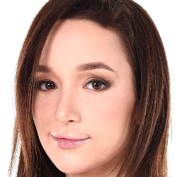 Ellie Leen