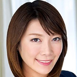 高坂亜由美