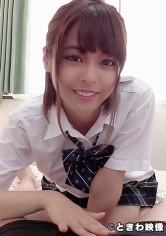 悪戯なキスで微笑む活発J○に顔射!